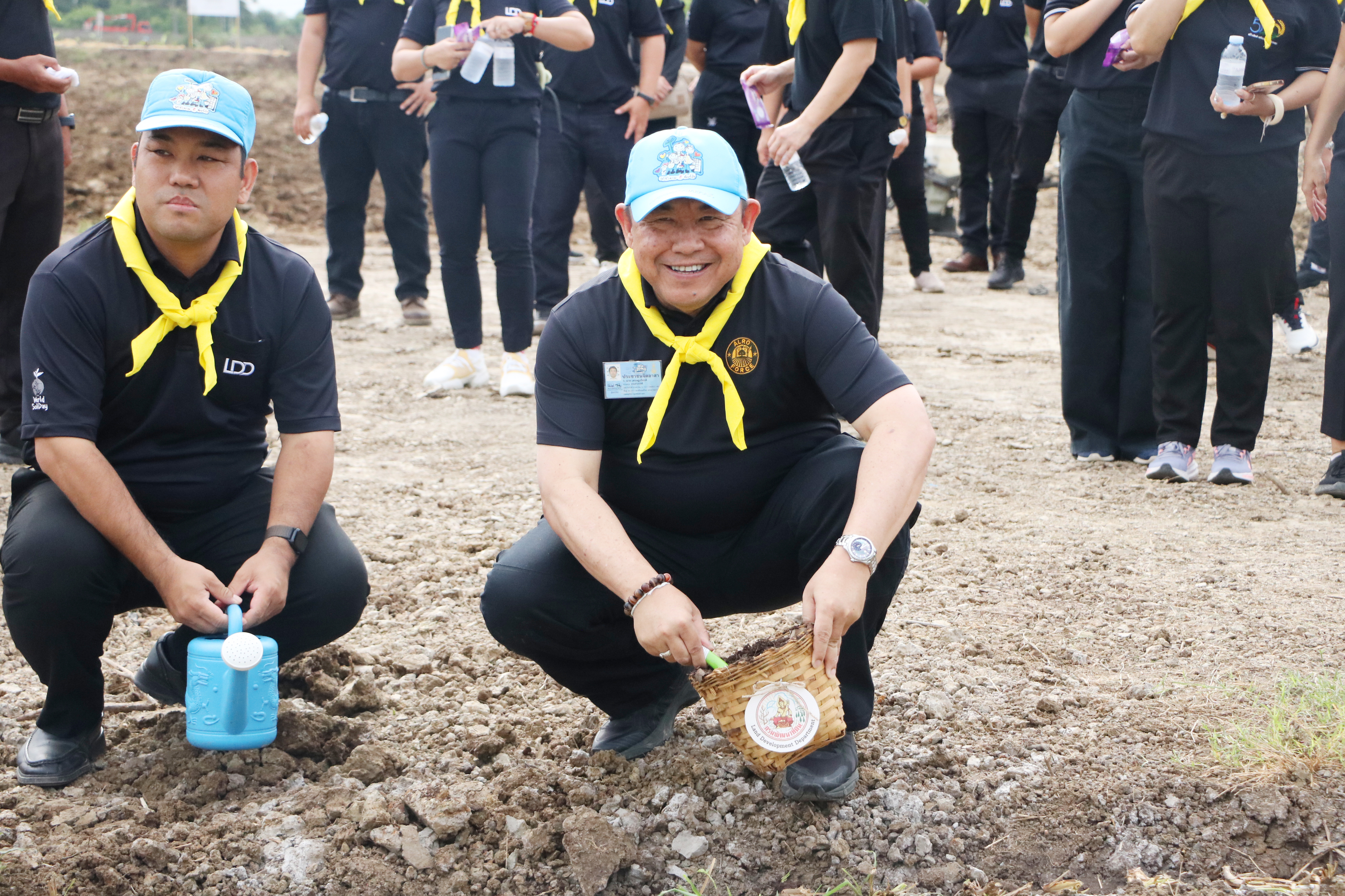 title - ส.ป.ก. ร่วมกิจกรรมโครงการจิตอาสาพัฒนาด้านการเกษตร กษ. เฉลิมพระเกียรติสมเด็จพระนางเจ้าฯ พระบรมราชินี เนื่องในโอกาสมหามงคลเฉลิมพระชนมพรรษา 4 รอบ 3 มิถุนายน 2569